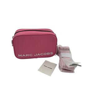 MJT02: Marc Jacobs “The Camera Bag” – Pink Crossbody